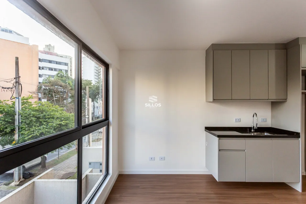 1-bedroom apartment with 42 m² and a compact kitchenette — photo 5