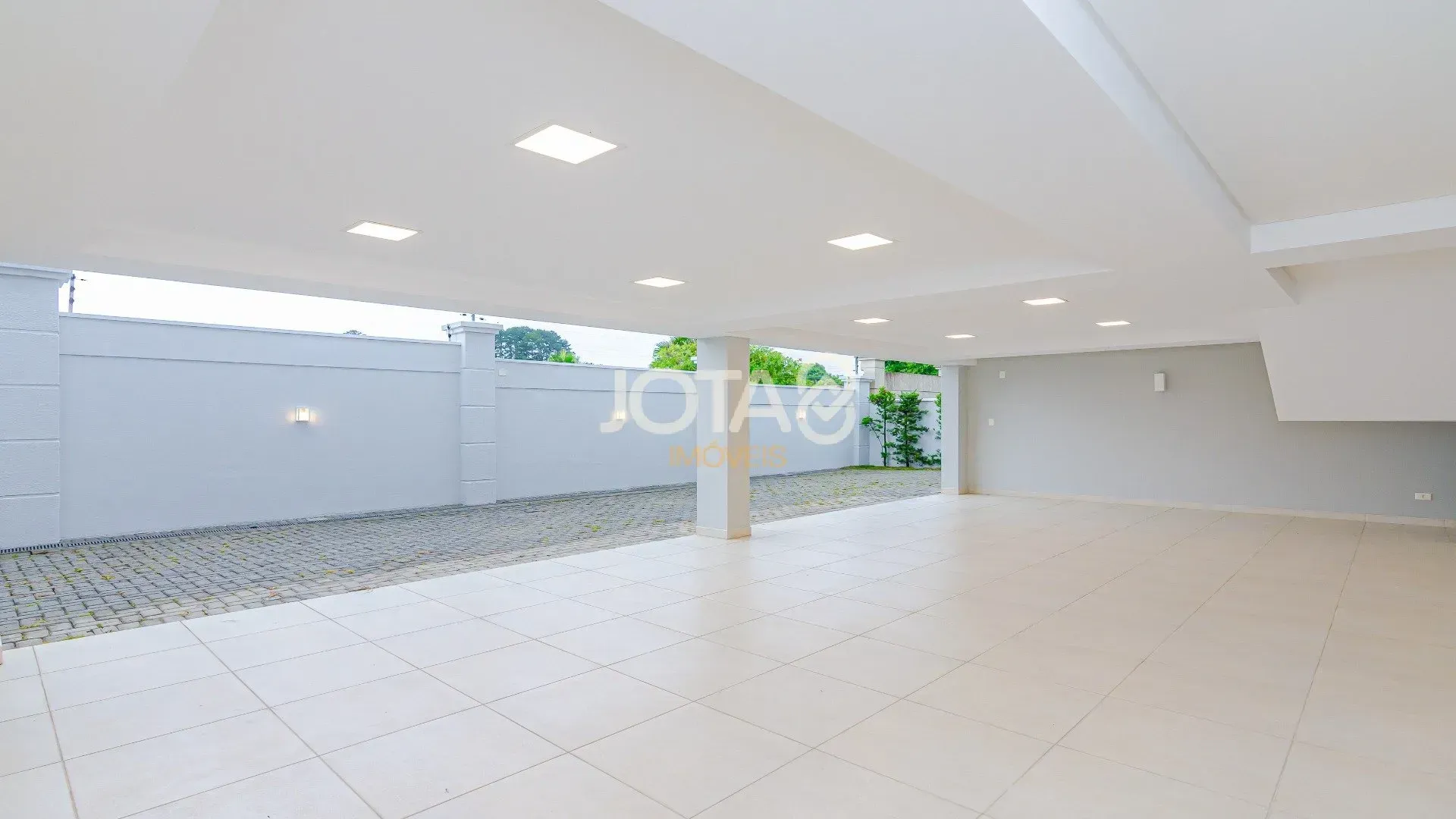Condominium house with 4 en-suite bedrooms, 492 m² — photo 28