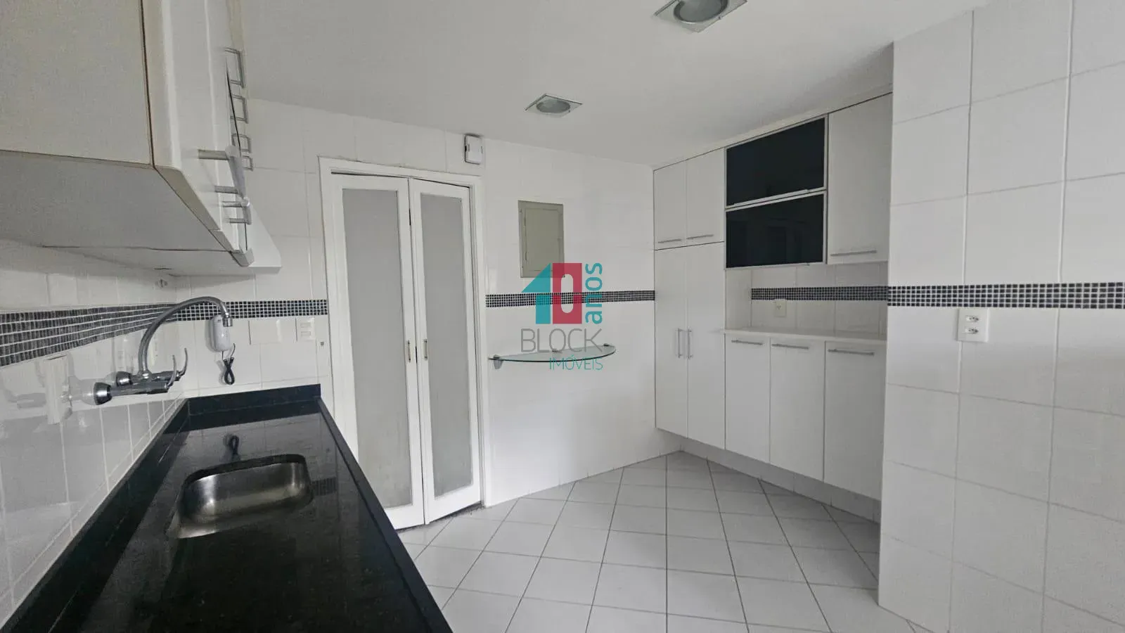 2-bedroom apartment with a home office in Rio de Janeiro — photo 6