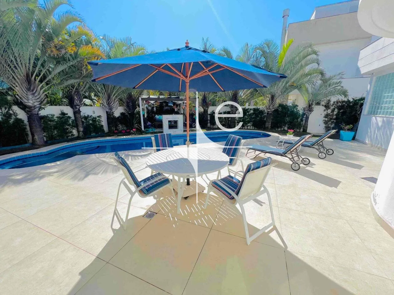 Furnished house with 7 bedrooms and a balcony BBQ — photo 42