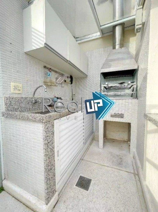 Furnished penthouse with 162 m² and 4 bedrooms — photo 15