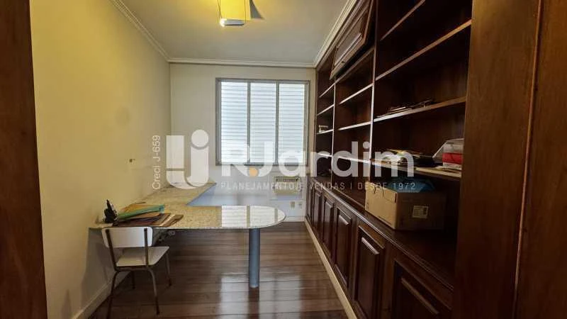 Apartamento de 240 m² com 3 quartos e vista marcante — photo 13