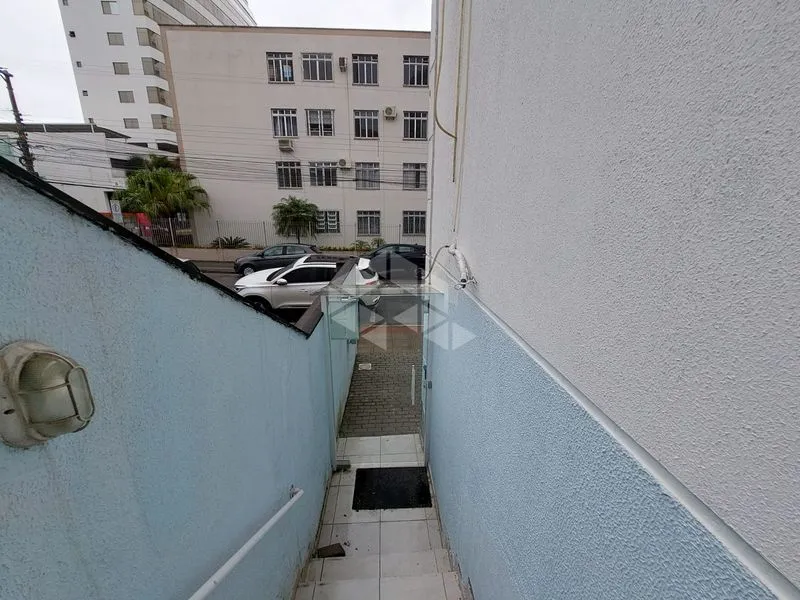 Furnished 25 m² studio in Florianópolis — photo 15
