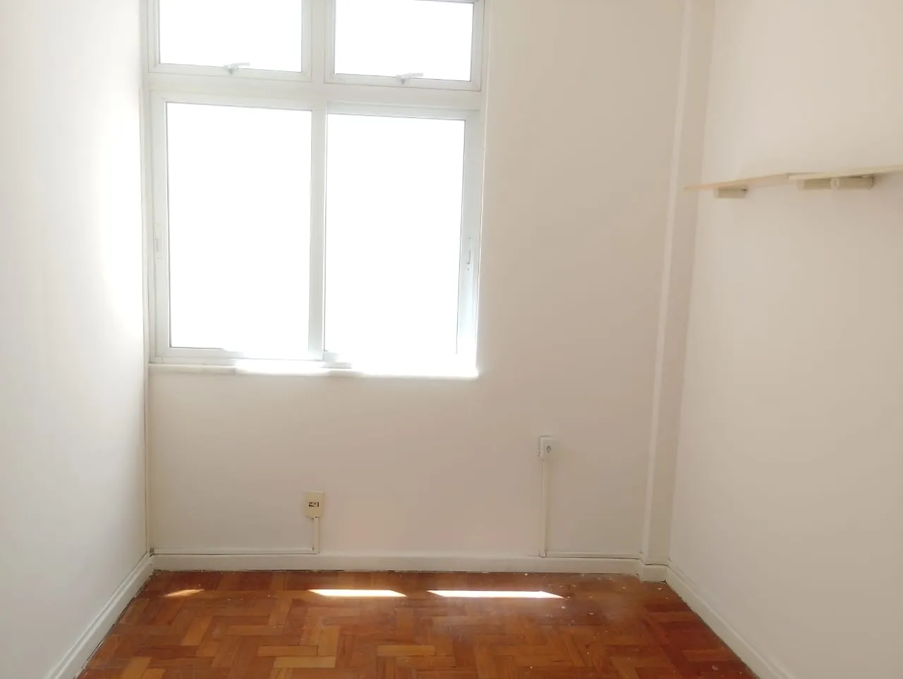 Apartamento com cozinha fechada e 3 quartos — photo 4