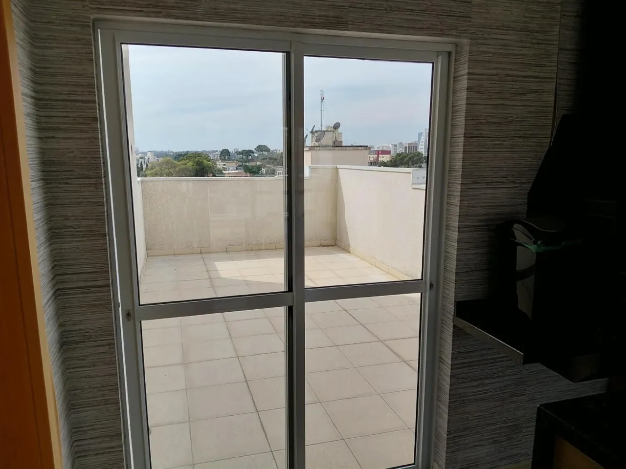 43 m² studio with 1 bedroom and an open kitchen — photo 13