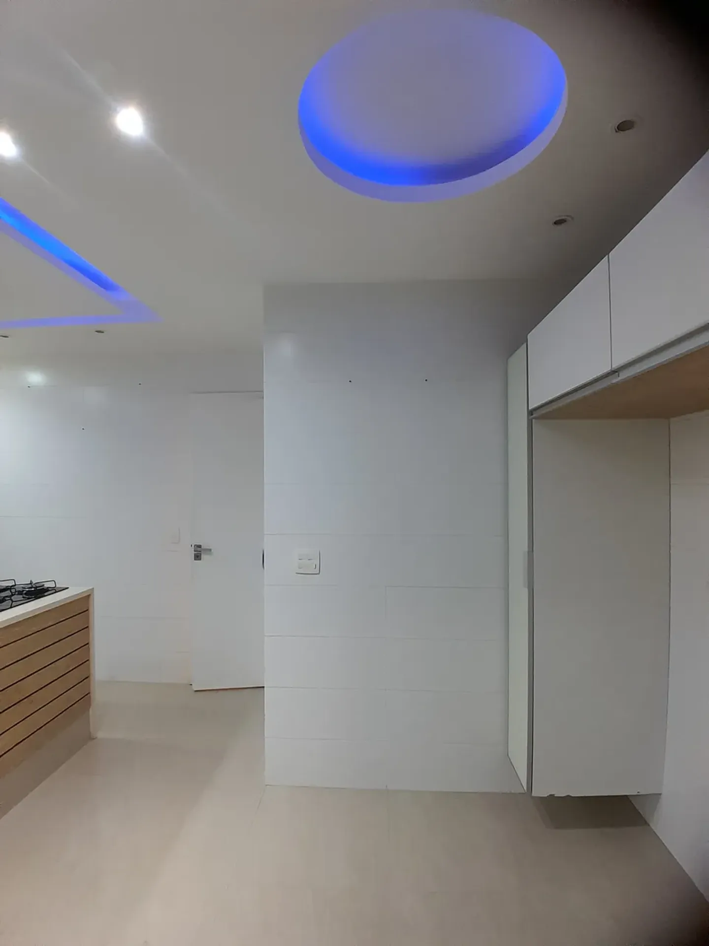 House with 4 en-suite bedrooms and 3 parking spots — photo 27