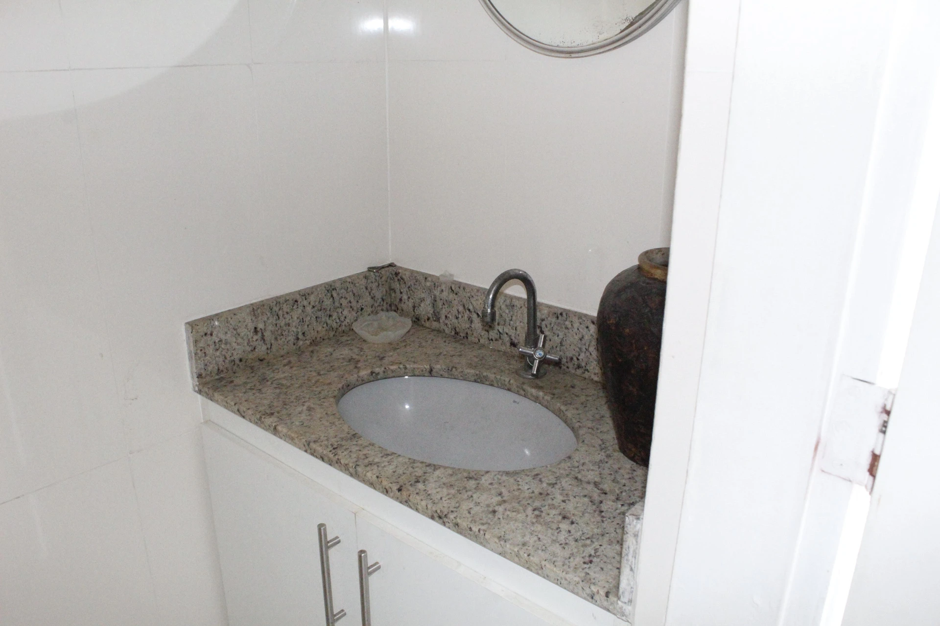Rental apartment with 4 bedrooms and a balcony — photo 47