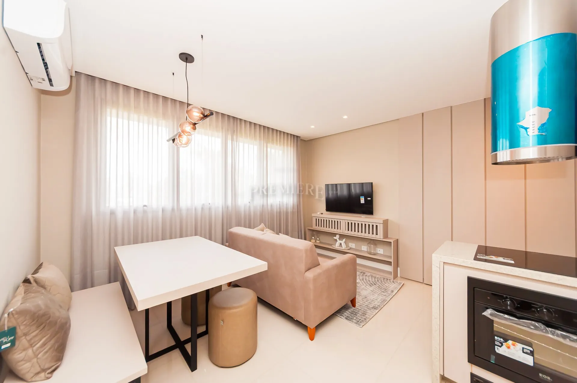 Furnished 1-bedroom apartment with an open-plan kitchen — photo 5