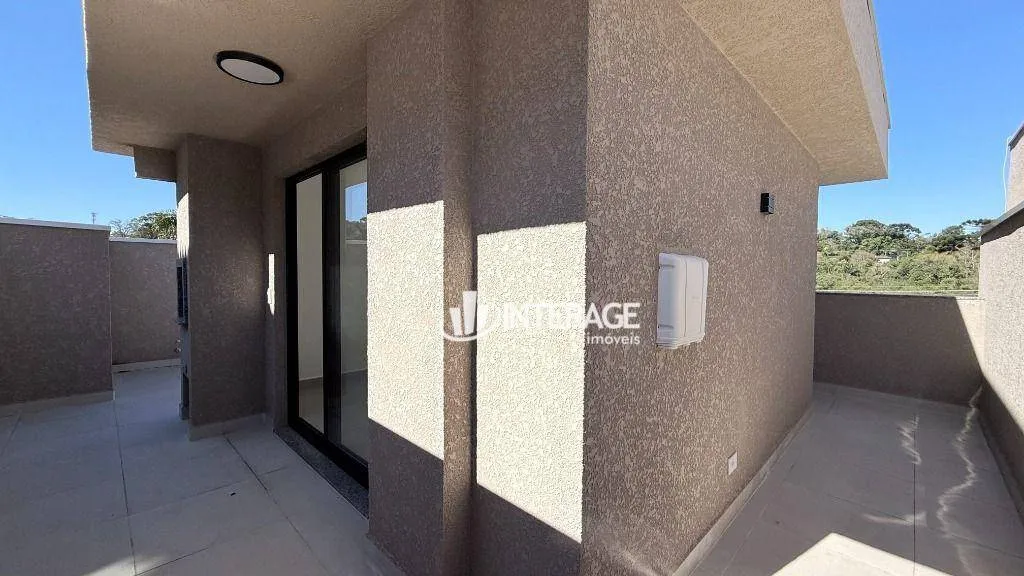 3-suite townhouse with private BBQ and garden — photo 28