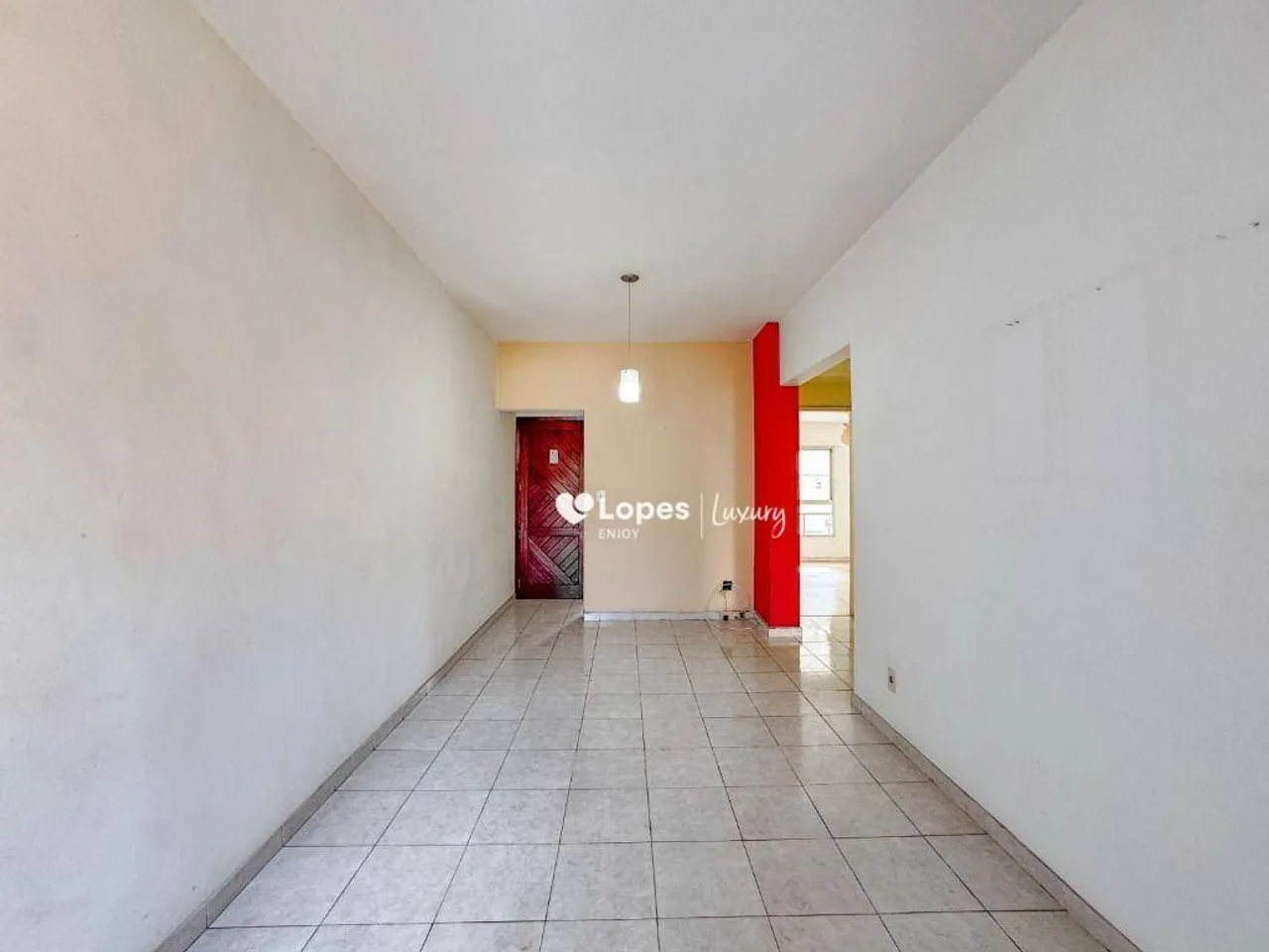 Unfurnished 2-bedroom apartment with a balcony — photo 8