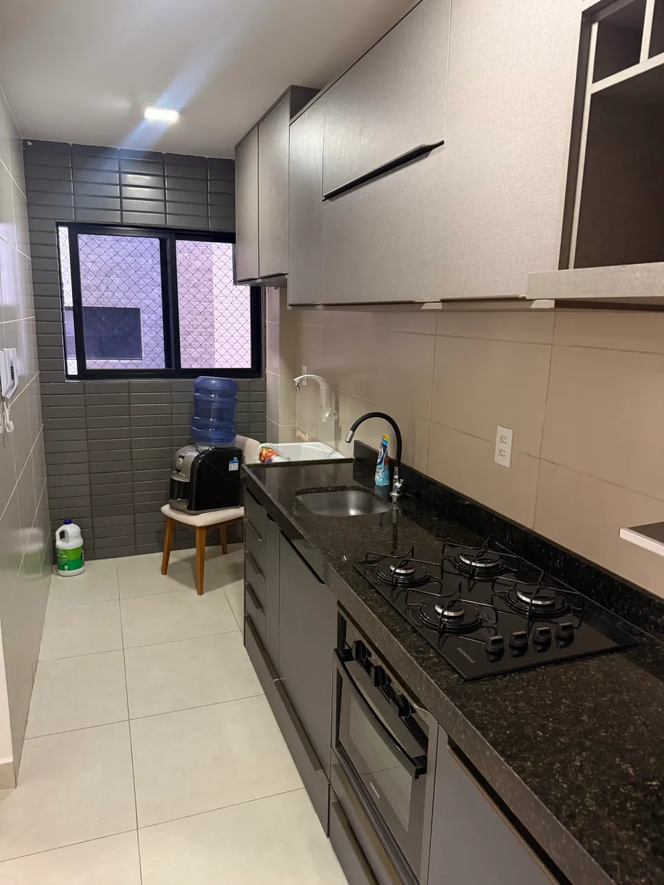 Balcony with a grill in a 2-bedroom apartment, 110 m² — photo 11