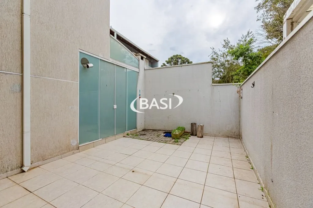 Two-story house with 3 bedrooms and 3 bathrooms, 2 parking — photo 64