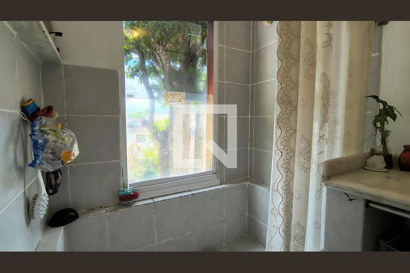 Furnished house, 270 m², with floor-to-ceiling windows — photo 42