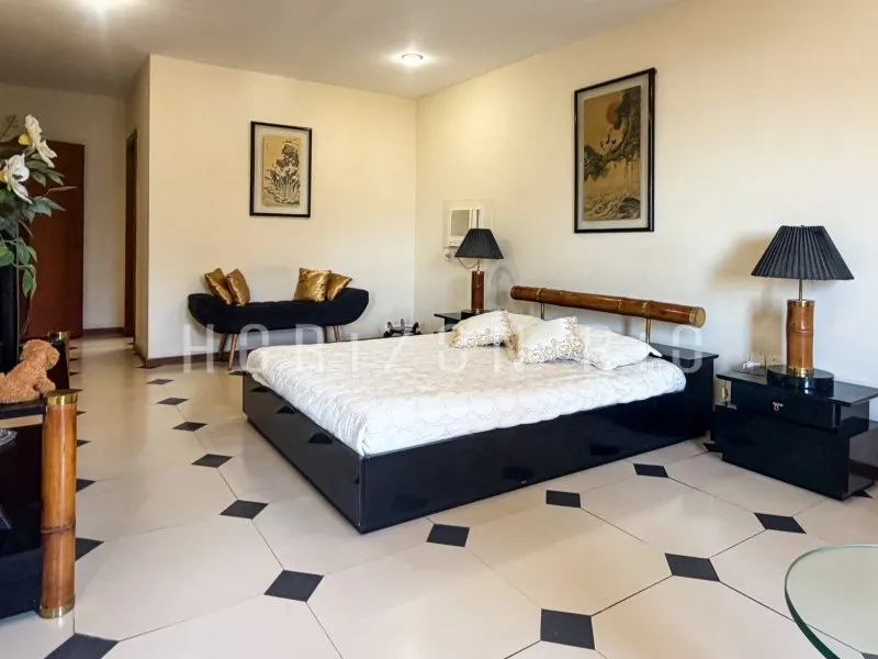 Furnished house, 800 m², with a bathtub — photo 5