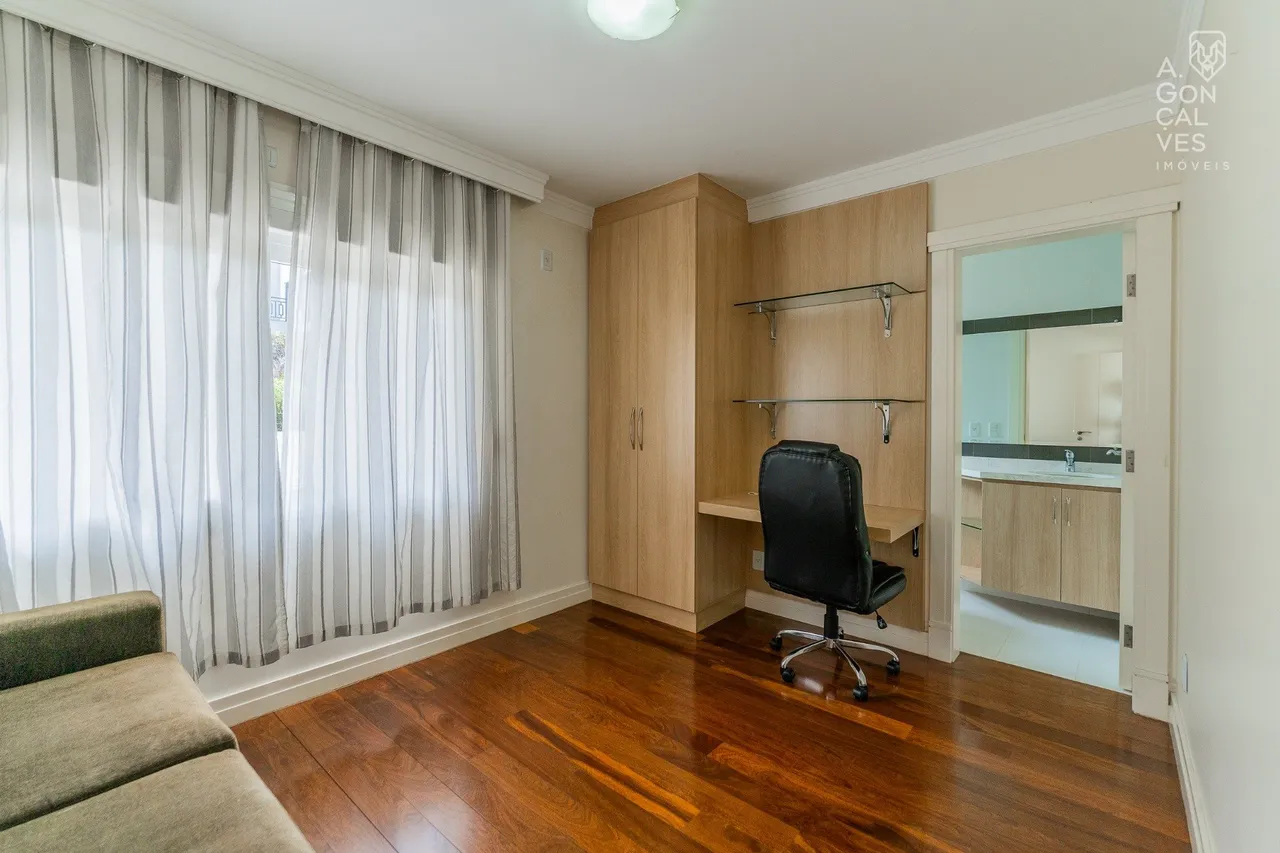 Furnished house with 4 bedrooms and 5 bathrooms — photo 11