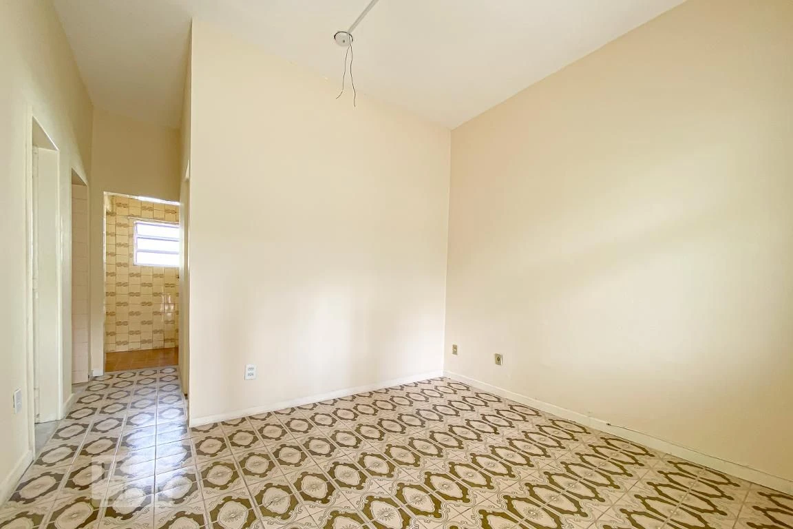 Rental house with 2 bedrooms and 1 bathroom — photo 40