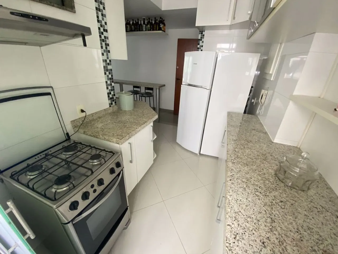 Apartamento mobiliado com 3 dormitórios e 2 vagas — photo 3