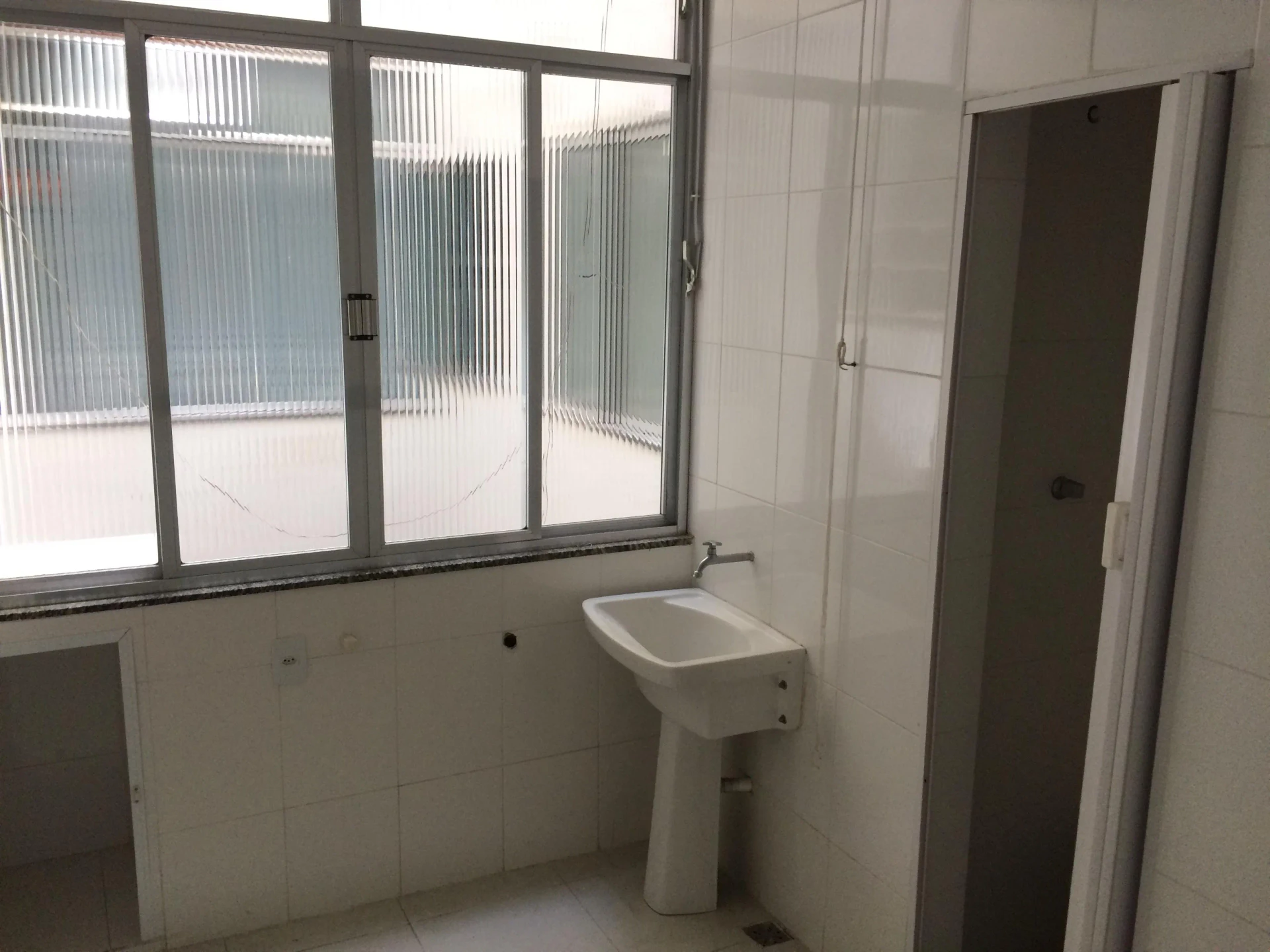 60 m² apartment with 2 bedrooms and 2 bathrooms — photo 8
