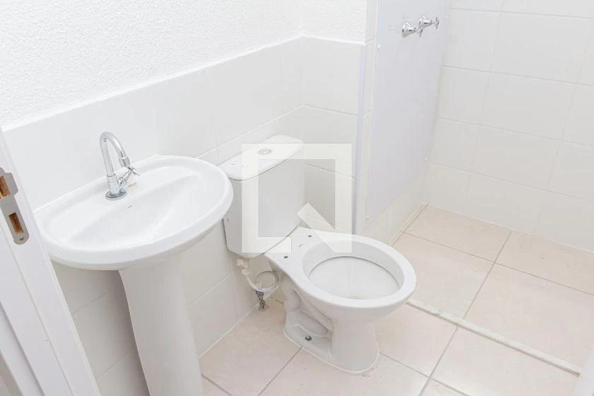 2-bedroom apartment in a building with a pool — photo 7