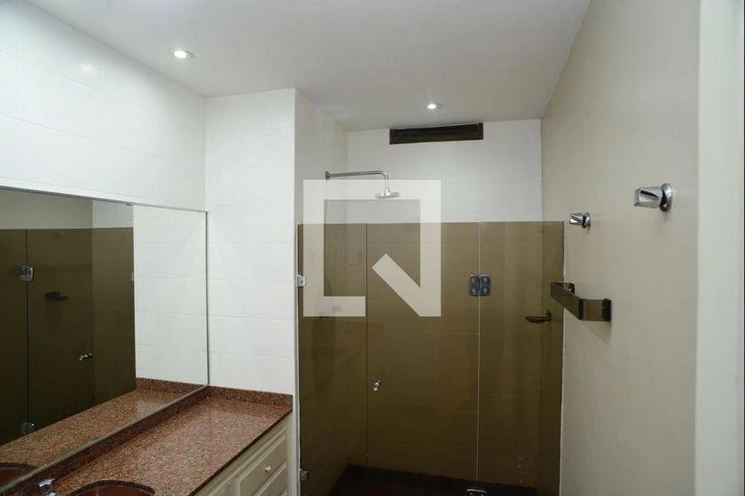 Apartamento para aluguel com 3 quartos e varanda de vidro — photo 27