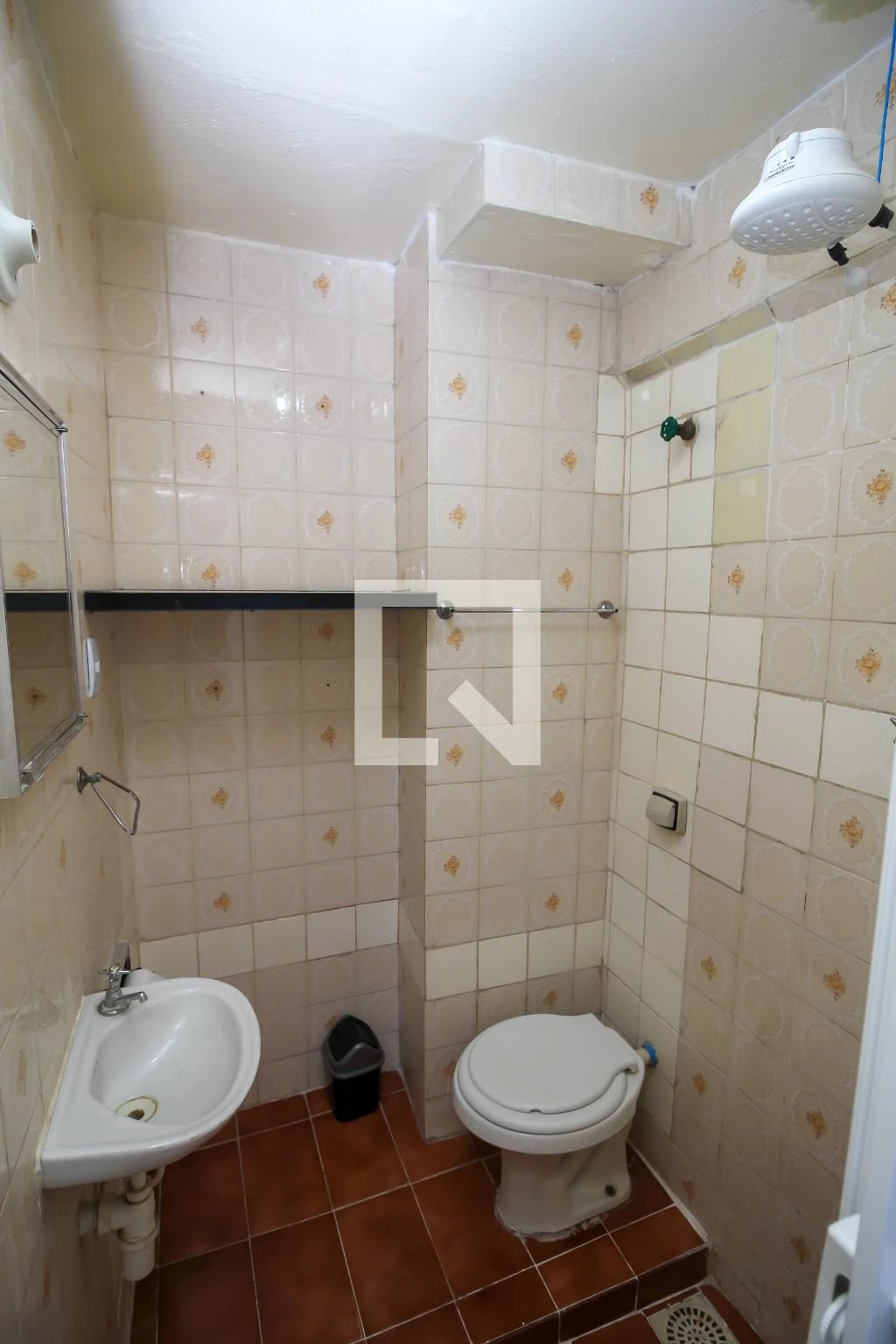 Unfurnished studio with a kitchenette and 1 bedroom — photo 15