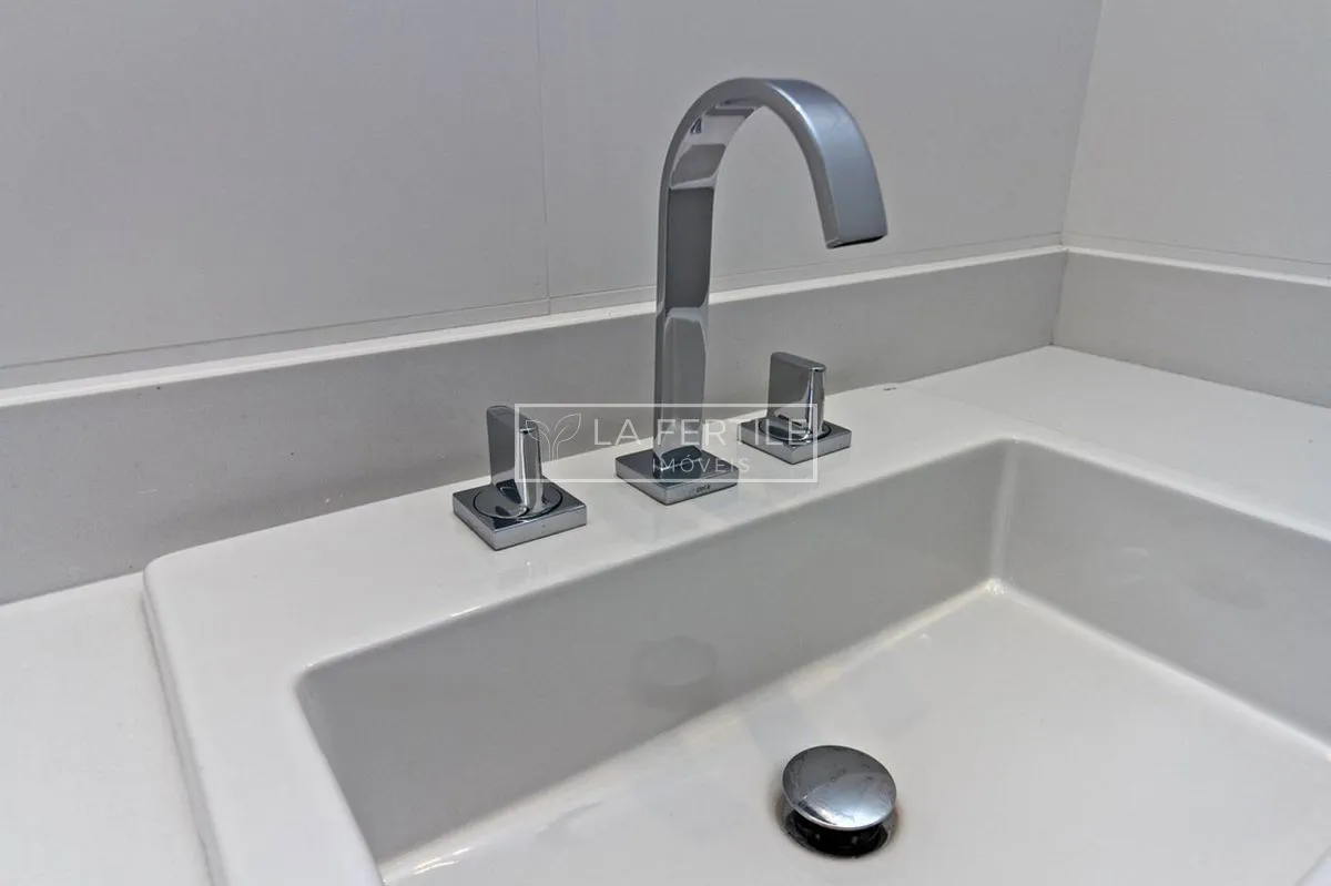 Apartamento de 3 dormitorios con 3 baños y 158,14 m² — photo 43