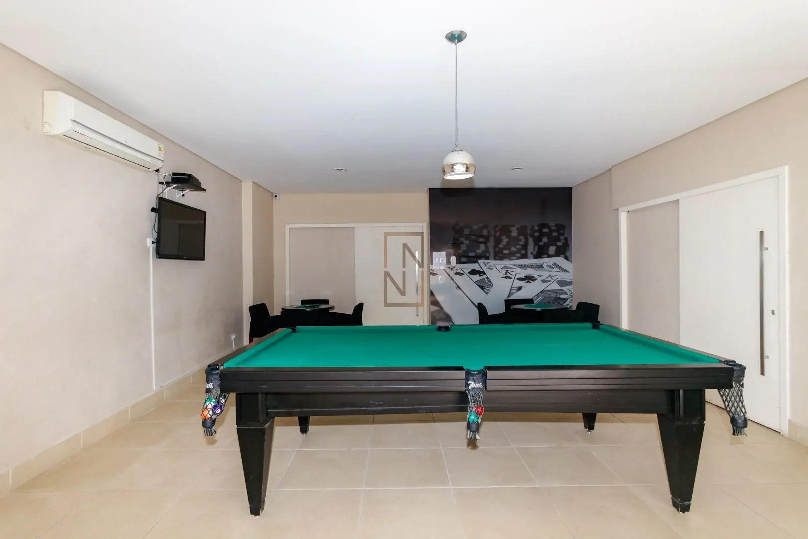1-bedroom apartment with a private BBQ area — photo 33