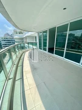 580 m² duplex penthouse with a balcony and 4 suites — photo 39