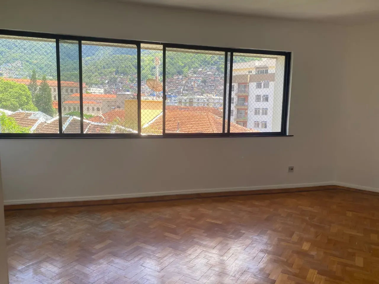Apartamento, 133 m², com banheira — photo 2