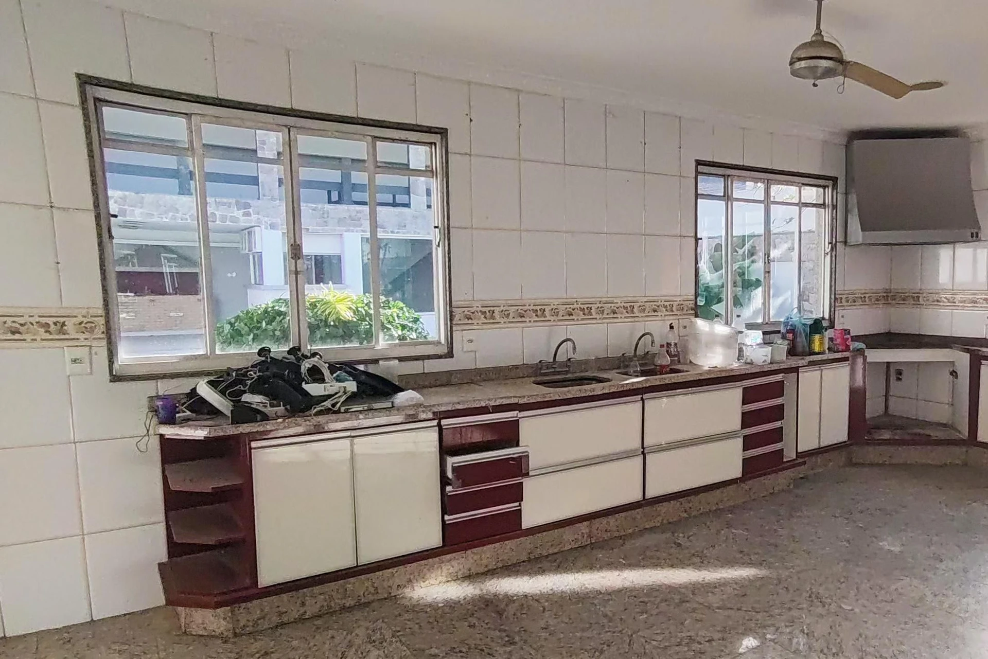 Casa mobiliada em condomínio com 6 suítes e 8 banheiros — photo 30