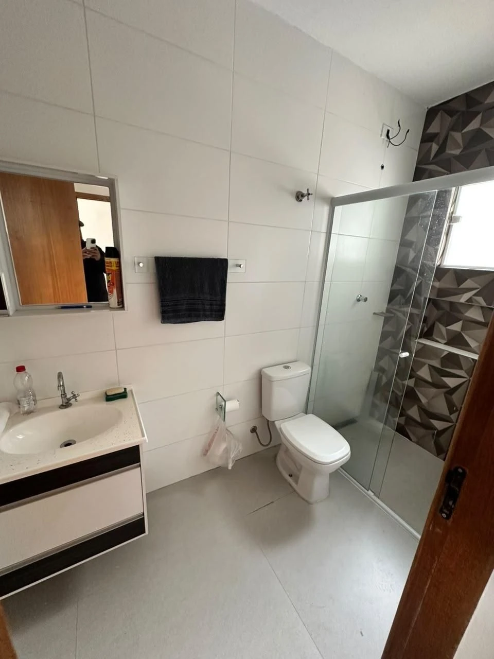 One-bedroom apartment with a washing machine — photo 10