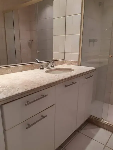 Apartamento com 4 quartos, 5 banheiros e cozinha fechada — photo 24