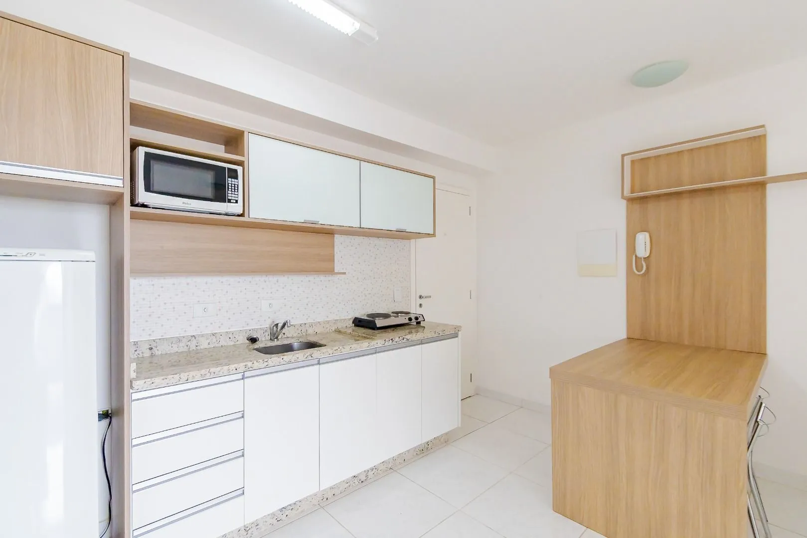 Furnished 1-bedroom apartment with balcony — photo 5