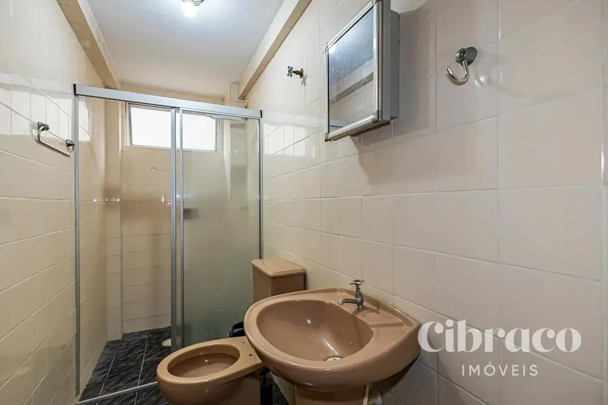 Apartamento com piso de madeira ou laminado, Rebouças — photo 4