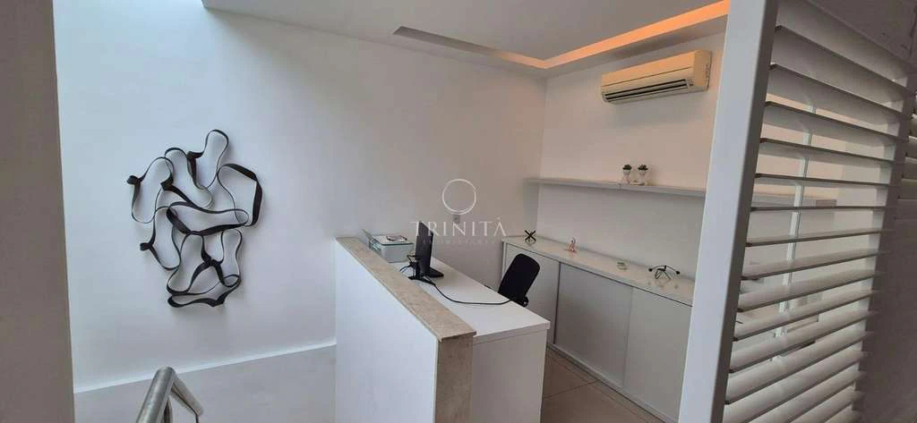 Furnished apartment with 4 en-suite bedrooms and balcony — photo 4