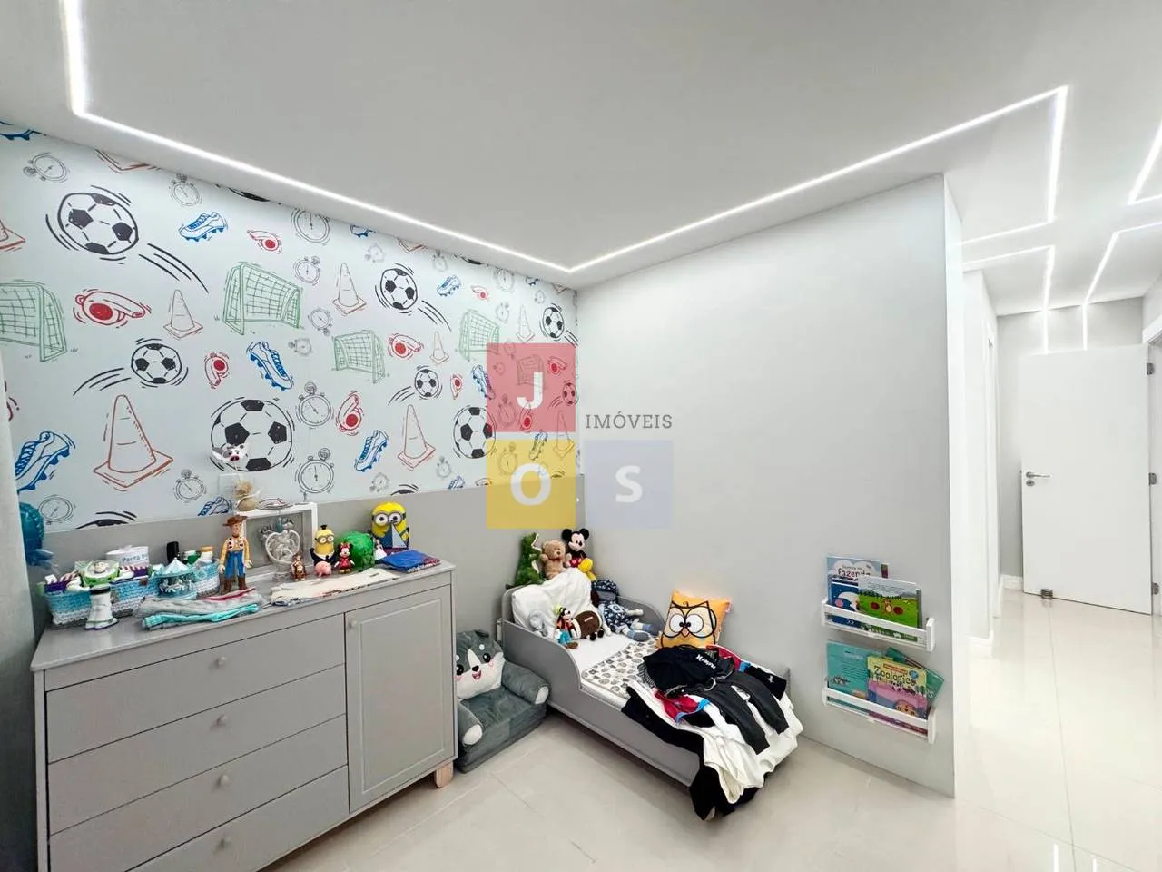 Apartamento mobiliado, 193 m², com janelas do piso ao teto — photo 71