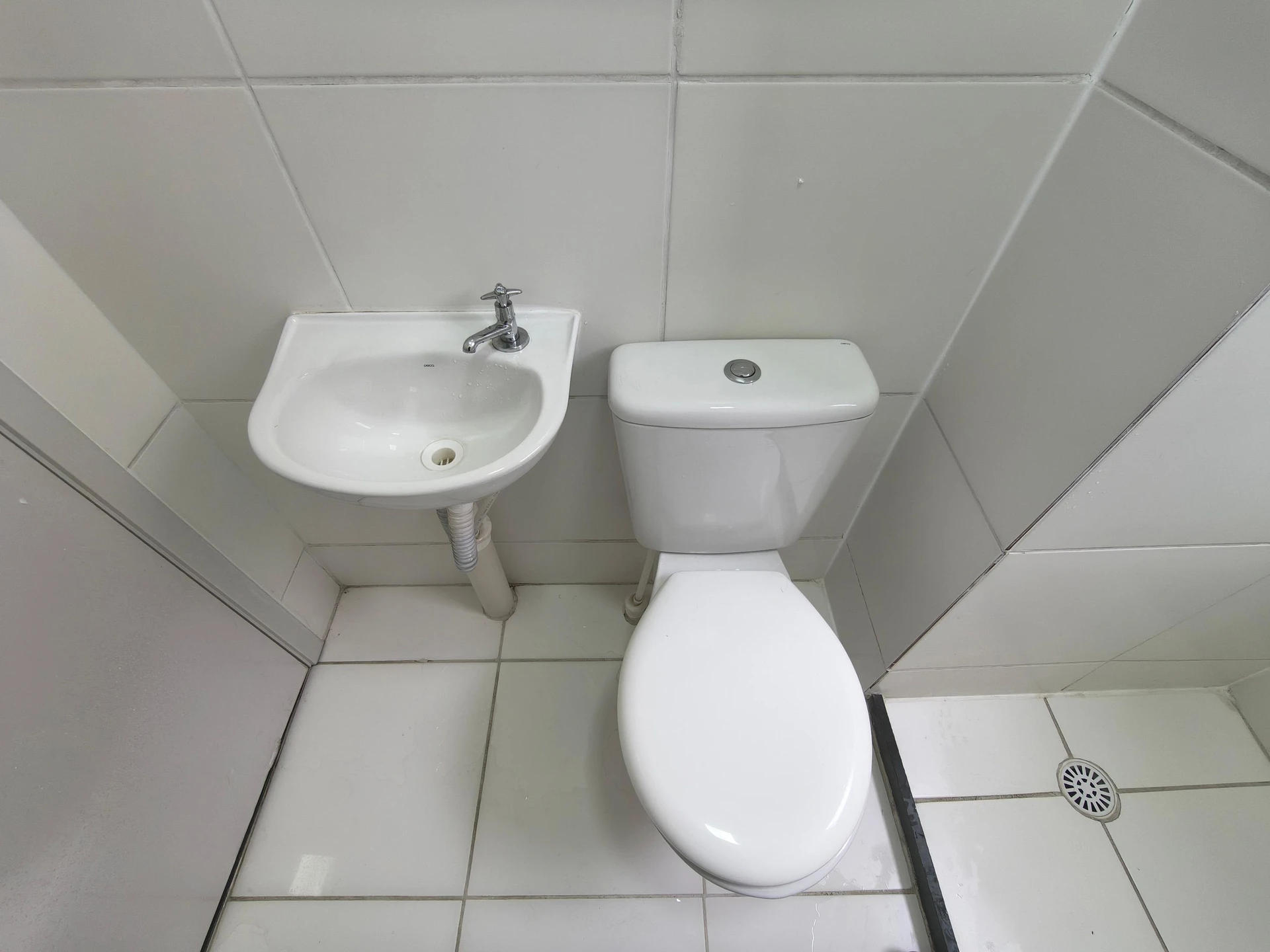 Unfurnished 2-bedroom apartment with 1 parking space — photo 30