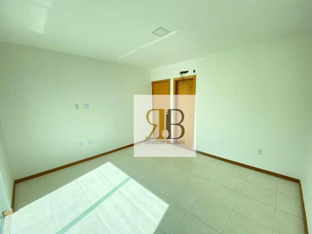 House with 4 bedrooms and open-plan gas kitchen — photo 15