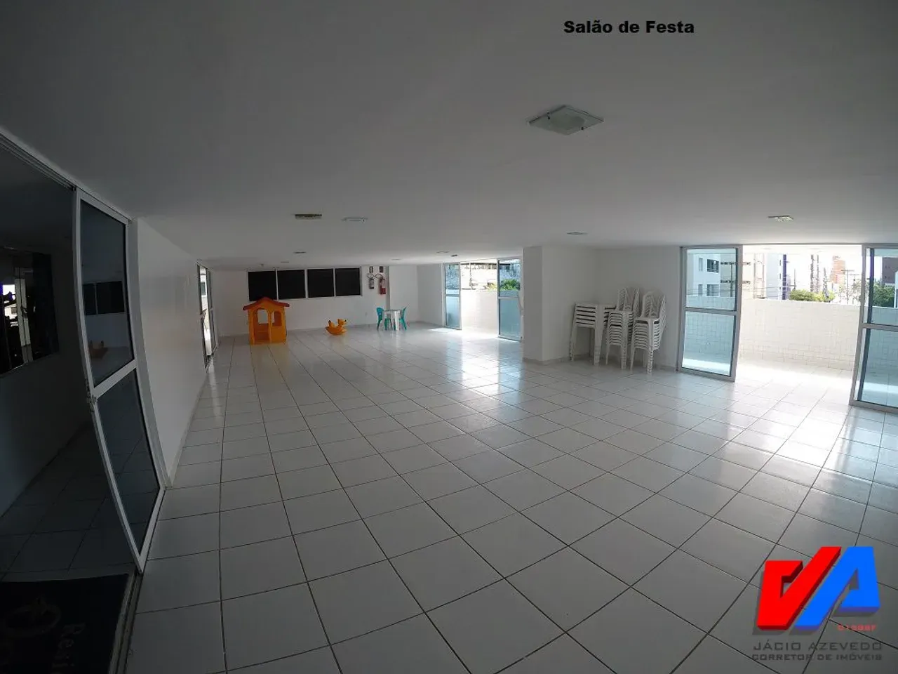 3-bedroom apartment in a building with a gym — photo 19