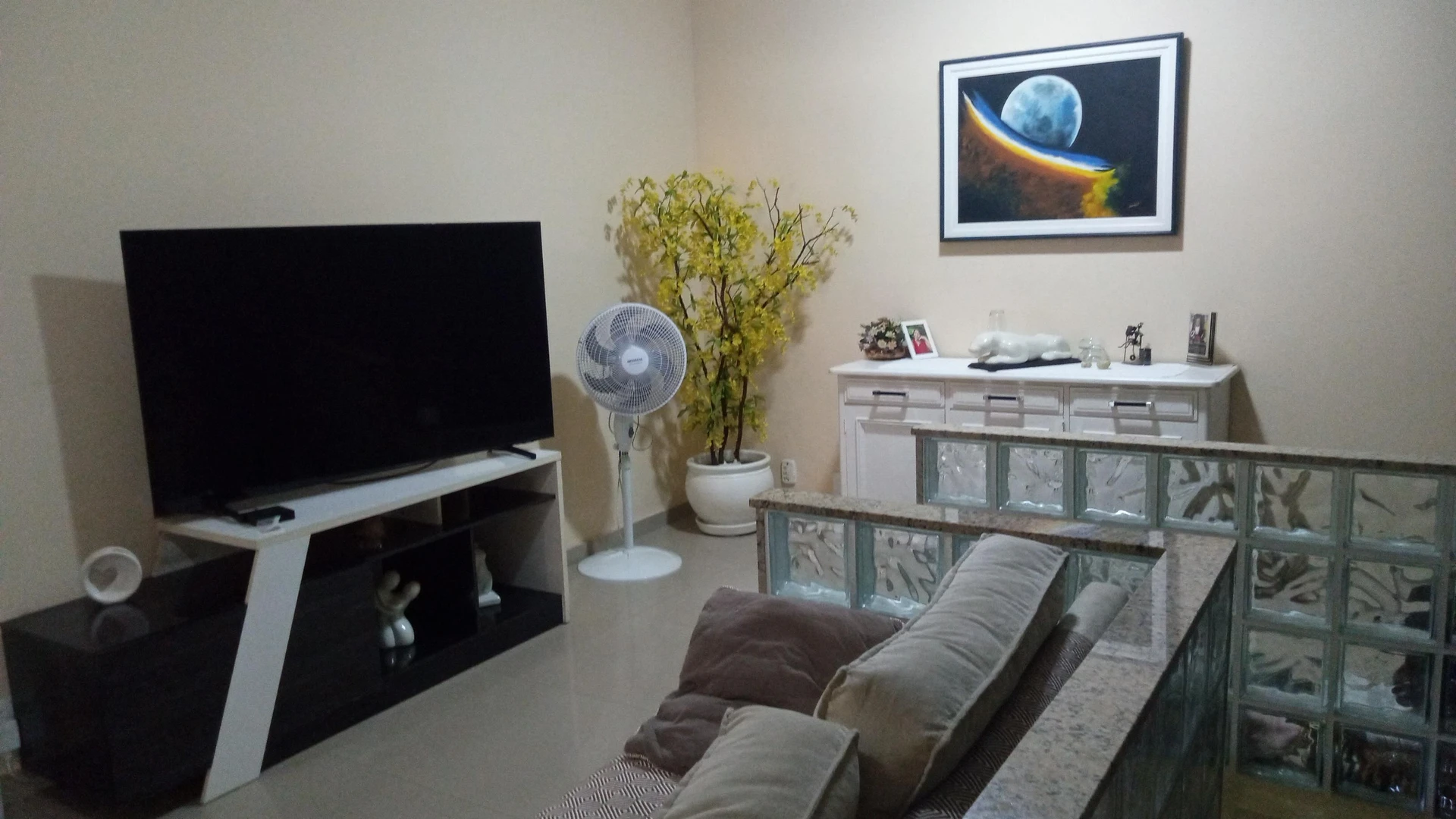 Furnished 3-bedroom apartment with 2 bathrooms — photo 6