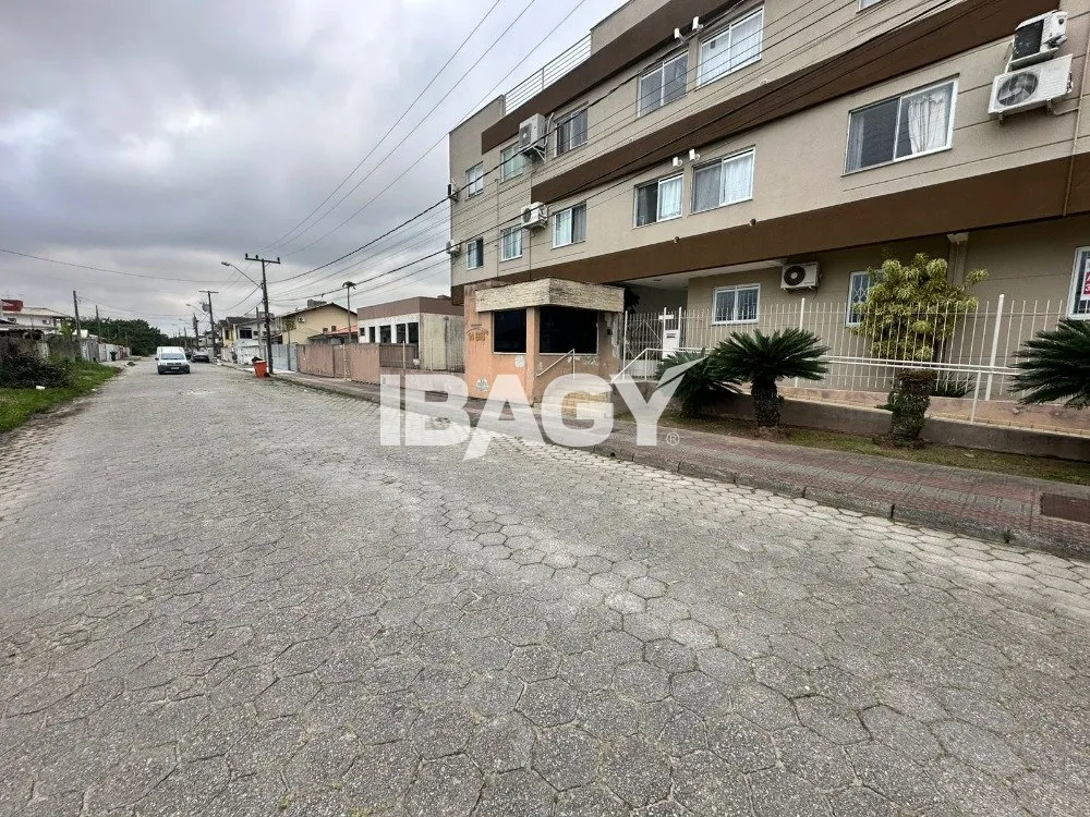 Furnished 3-bedroom apartment with 60 m² — photo 24