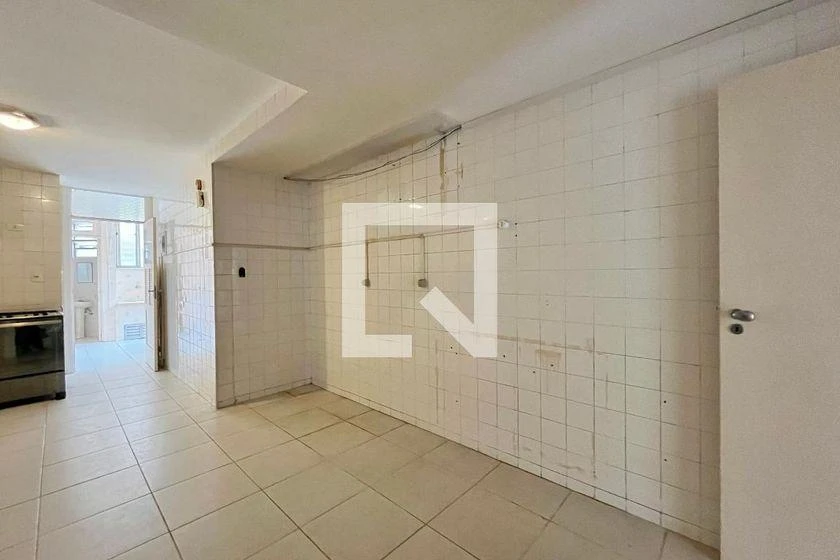 3-bedroom apartment with a home office in Rio de Janeiro — photo 32
