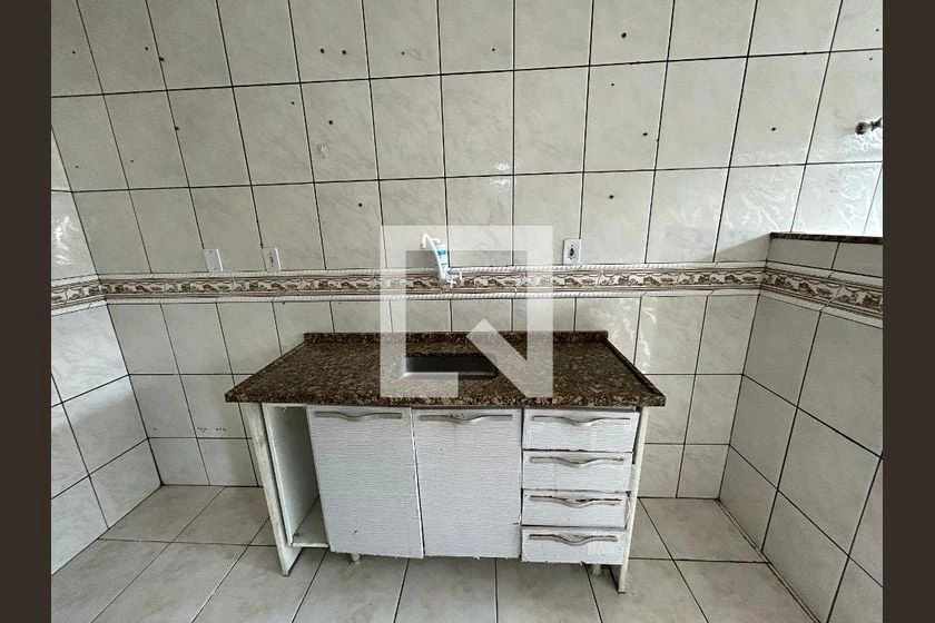 Unfurnished apartment with 2 bedrooms and gas water heater — photo 47
