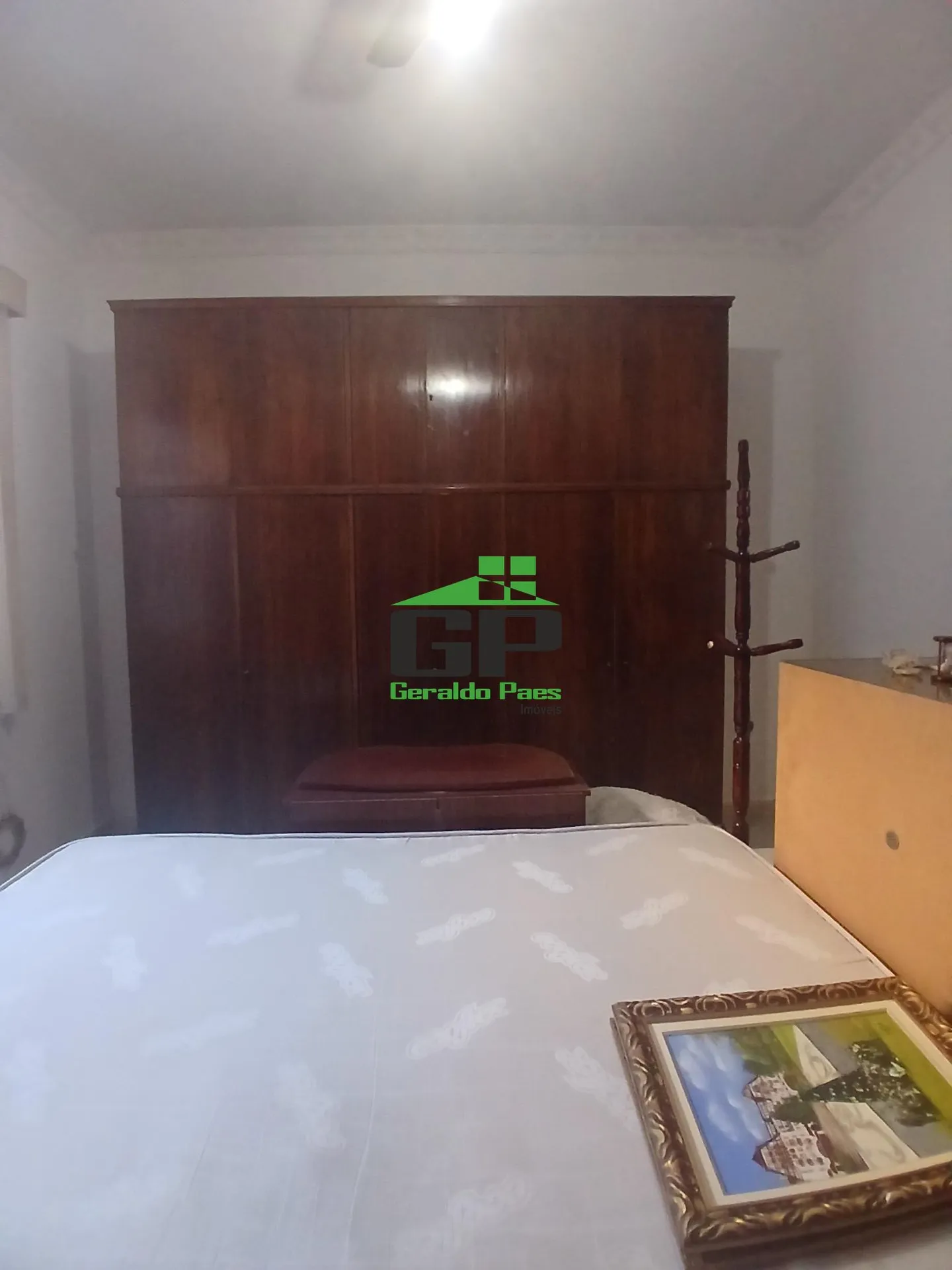 Casa de 349 m² com varanda gourmet e jardim — photo 10