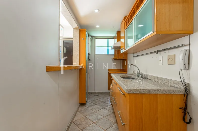 2-bedroom apartment with elevator and 2 parking spots — photo 9