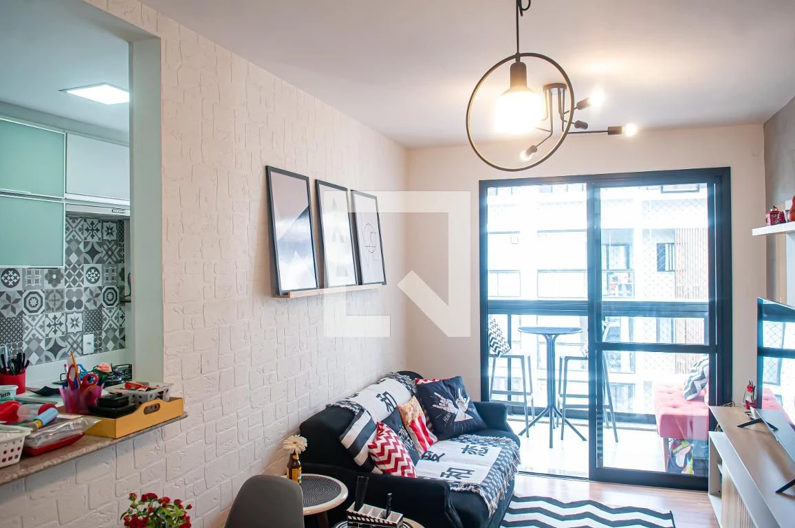 Walk-in closet in a 3-bedroom apartment, 130 m² — photo 9
