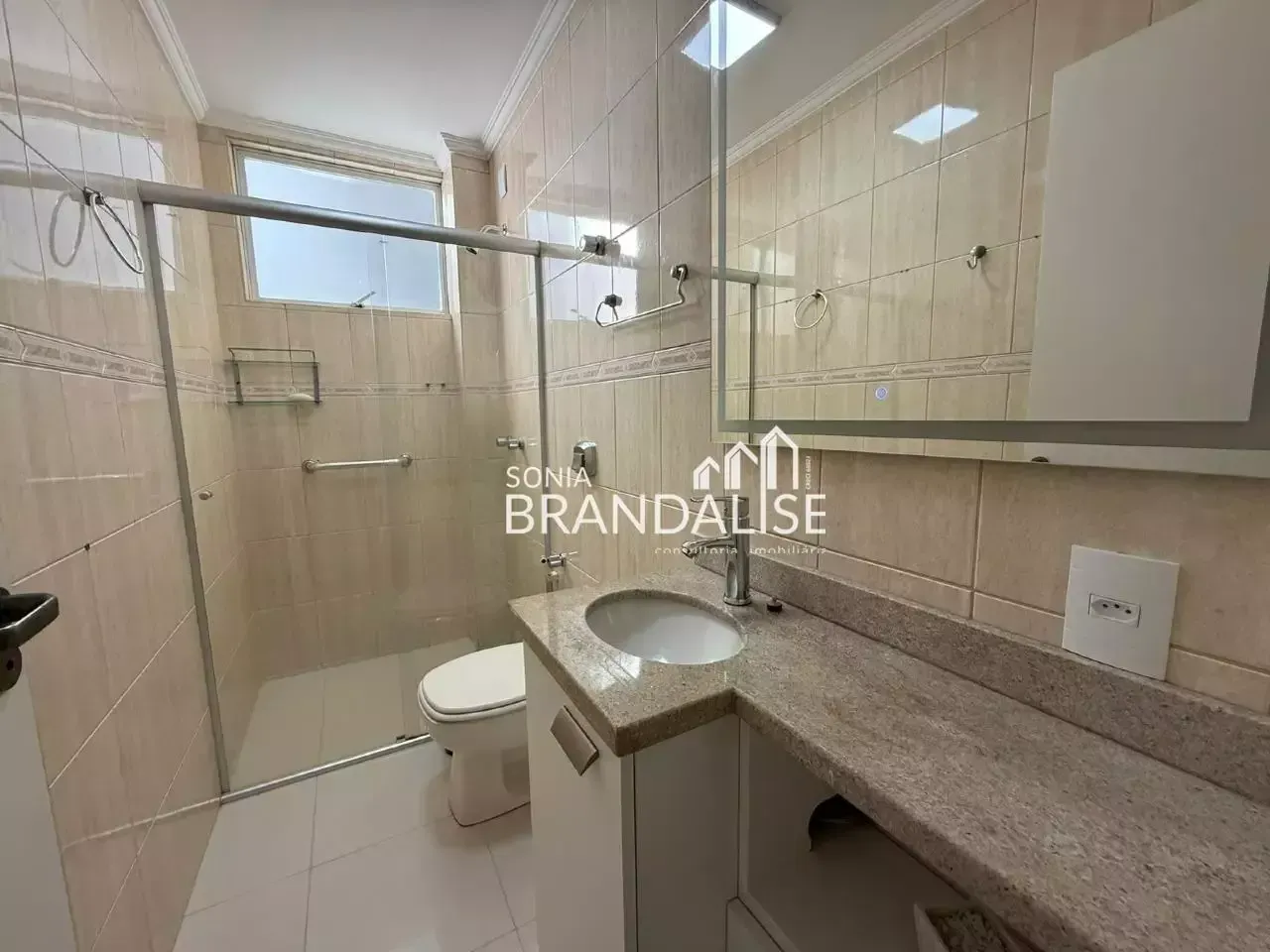 Apartamento amueblado con vista al agua y 2 dormitorios — photo 13