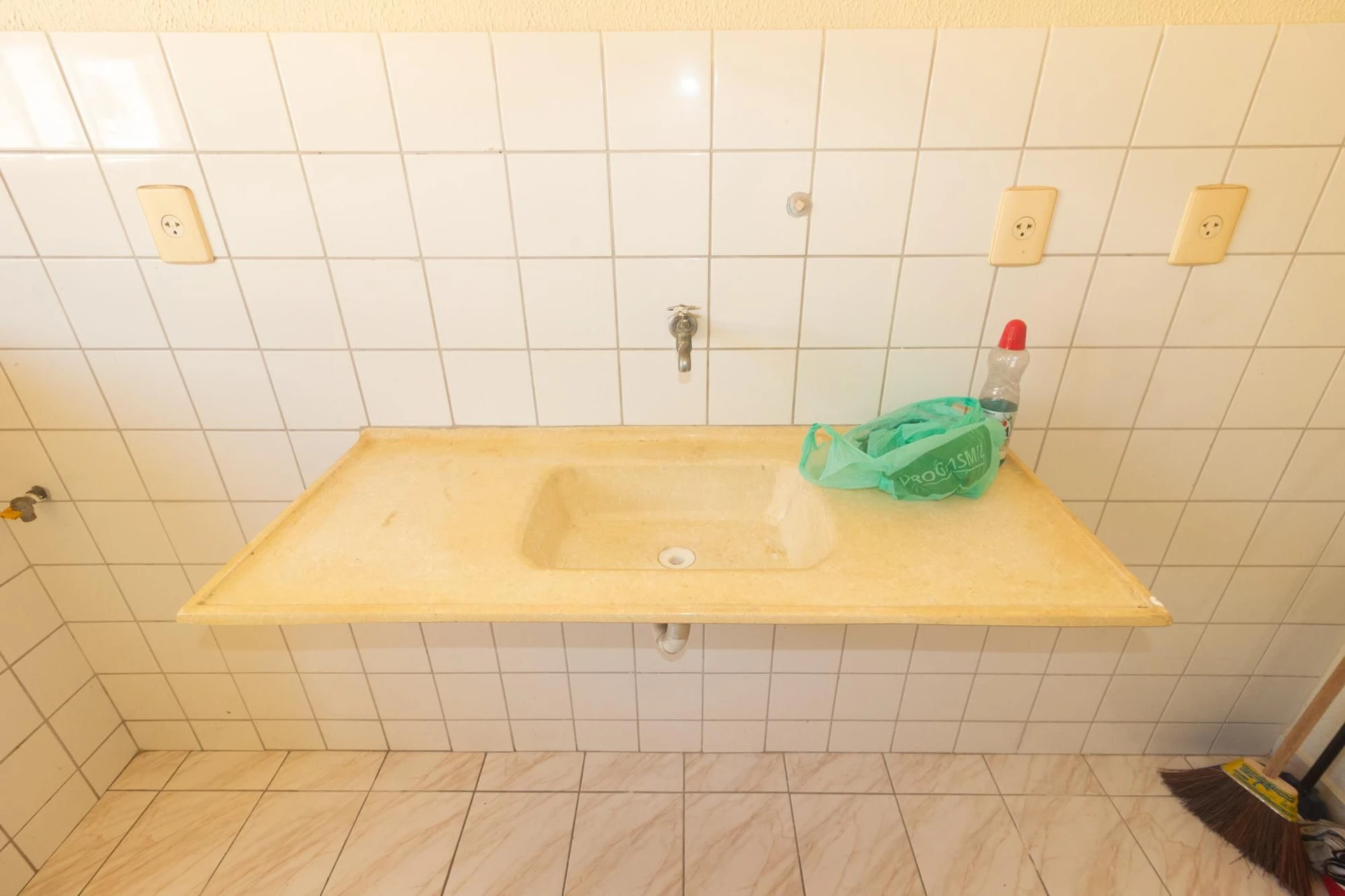 Квартира с 2 спальнями, 1 парковкой и зоной стирки — photo 35