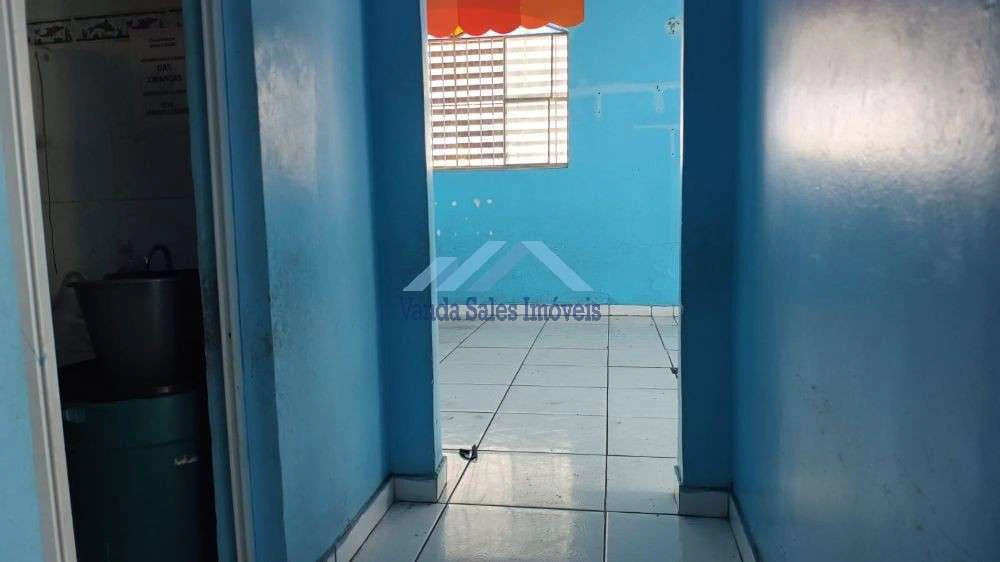 Casa de 4 quartos com 540 m² e varanda — photo 22