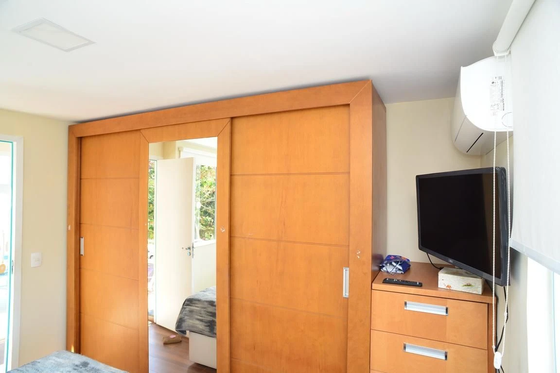 5-bedroom house with a washing machine — photo 22
